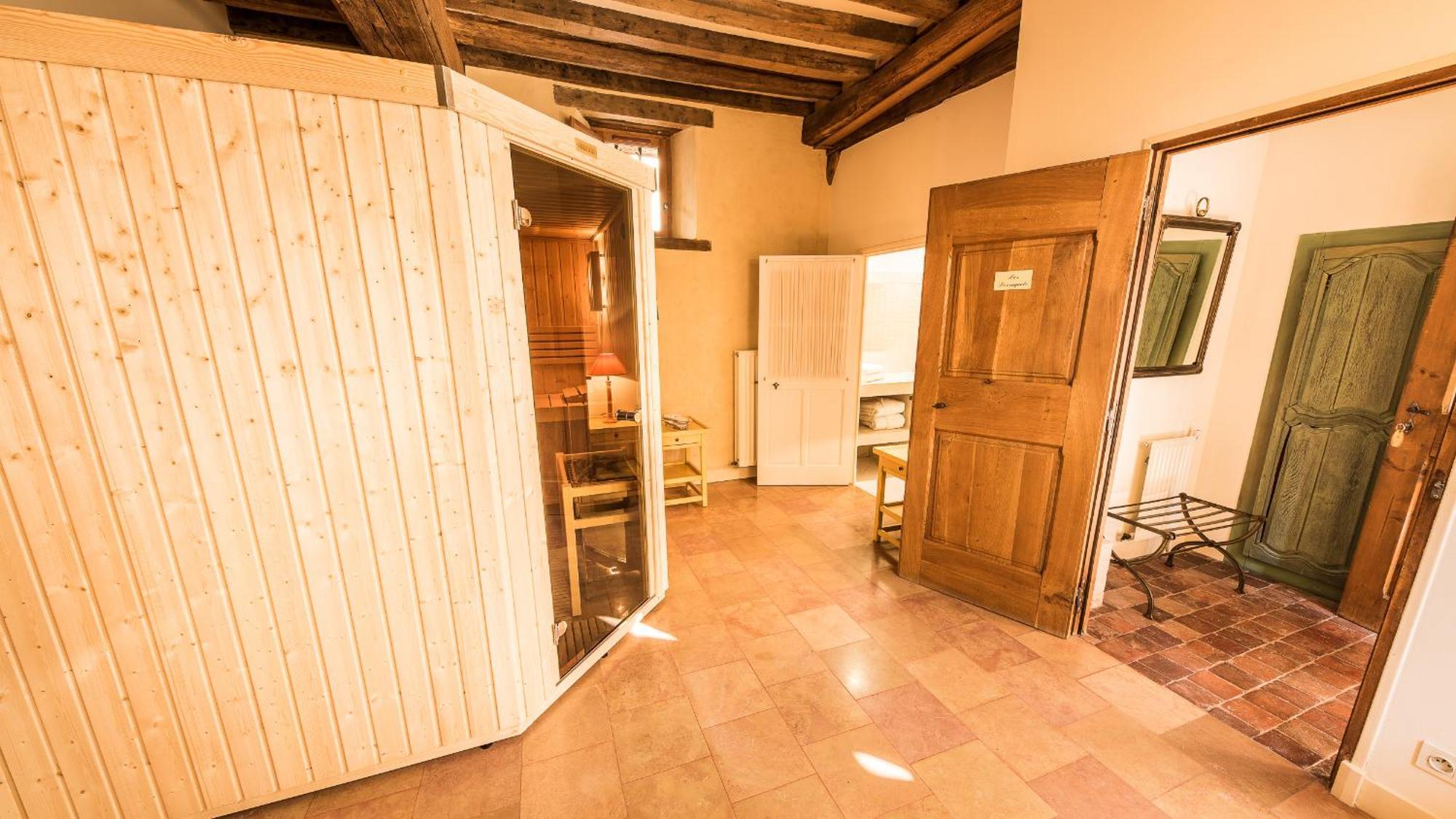 La Maison De Rhodes Hotel & Spa Troyes Bagian luar foto