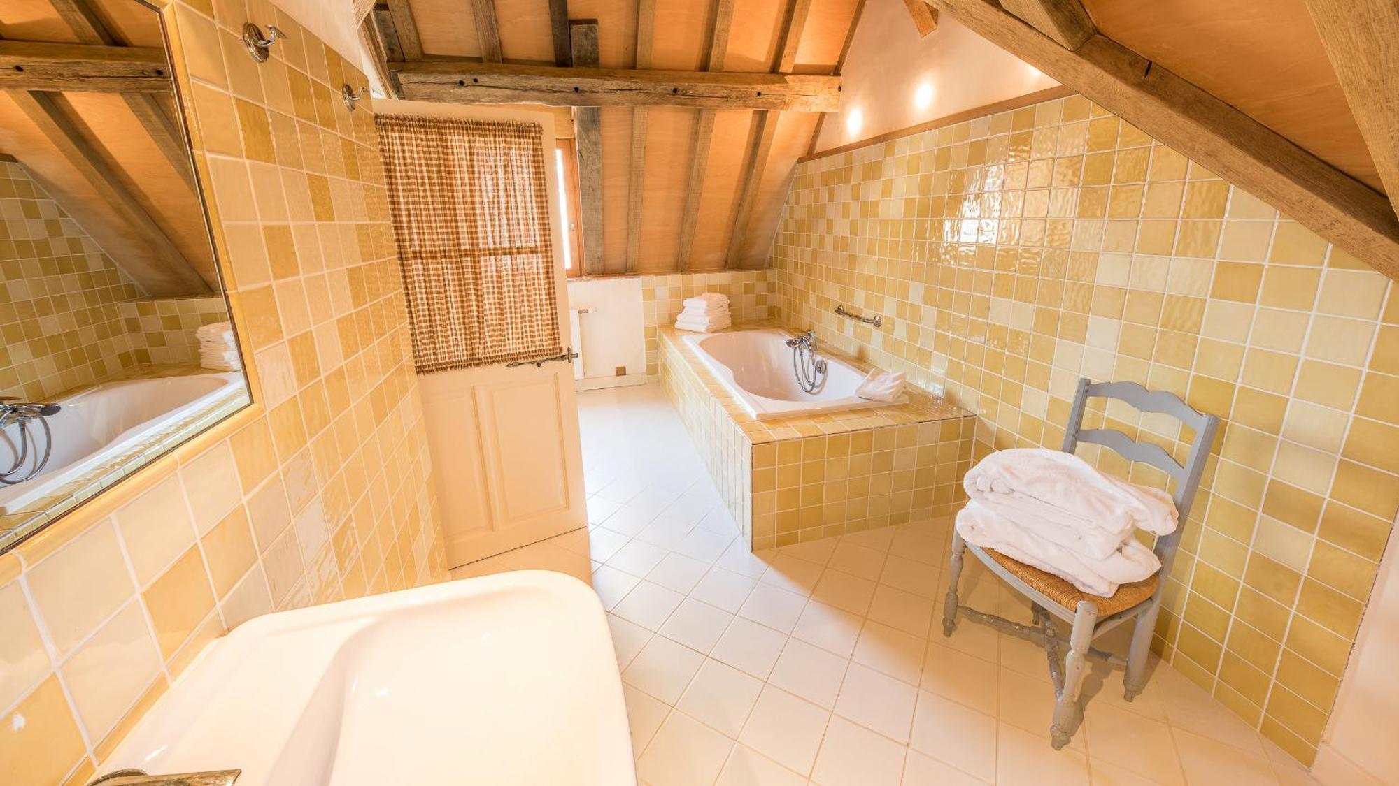 La Maison De Rhodes Hotel & Spa Troyes Bagian luar foto