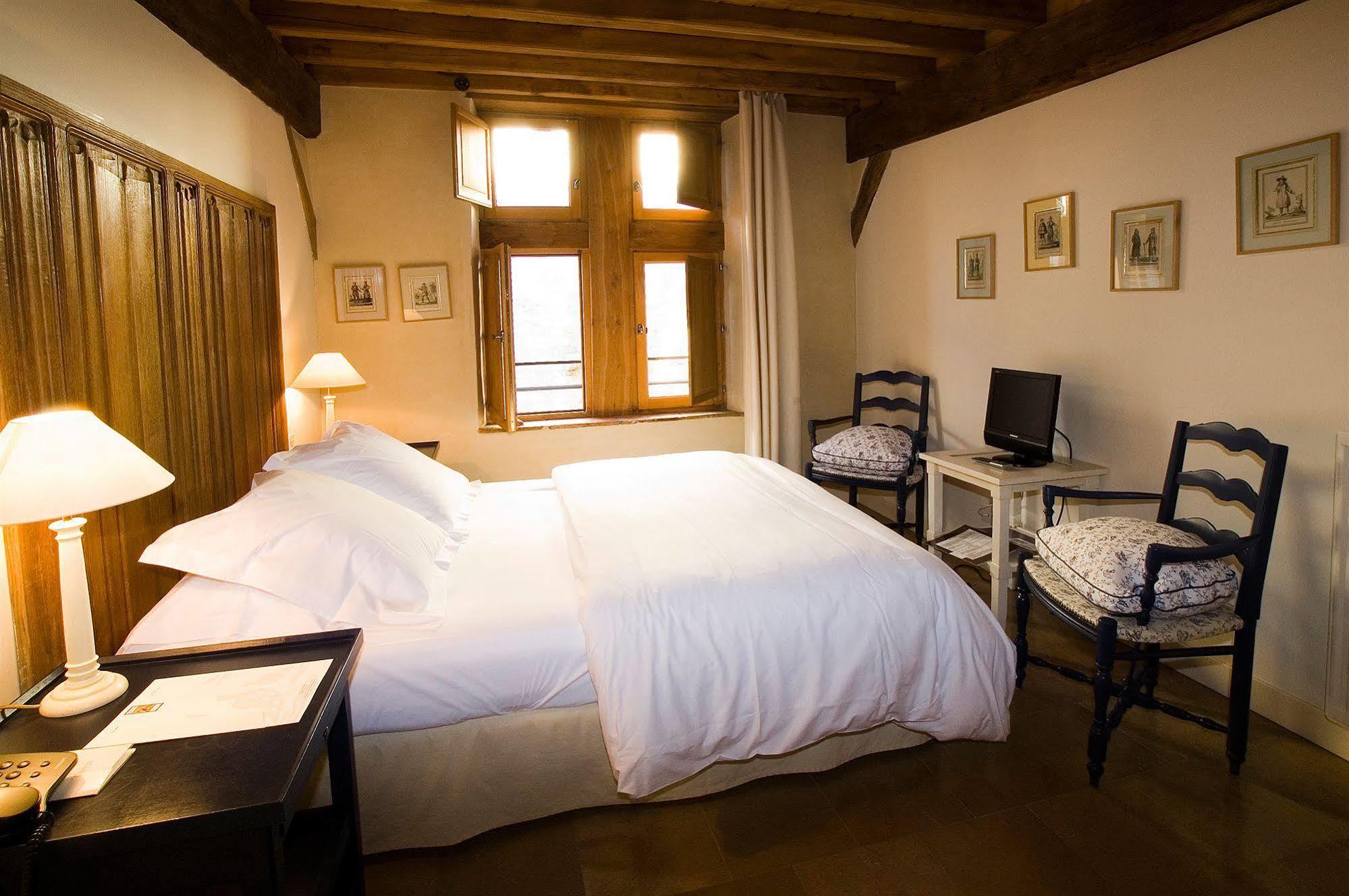 La Maison De Rhodes Hotel & Spa Troyes Bagian luar foto